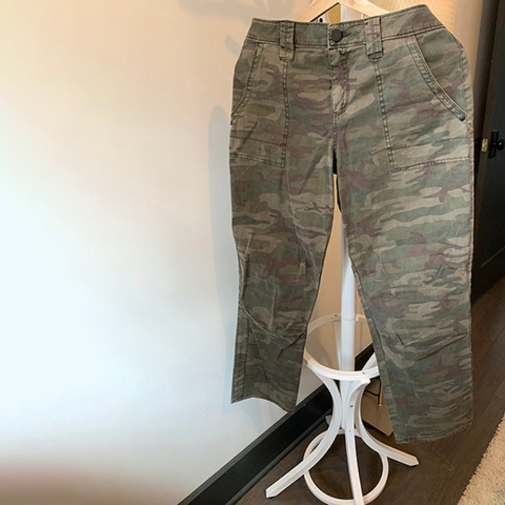 camo pants